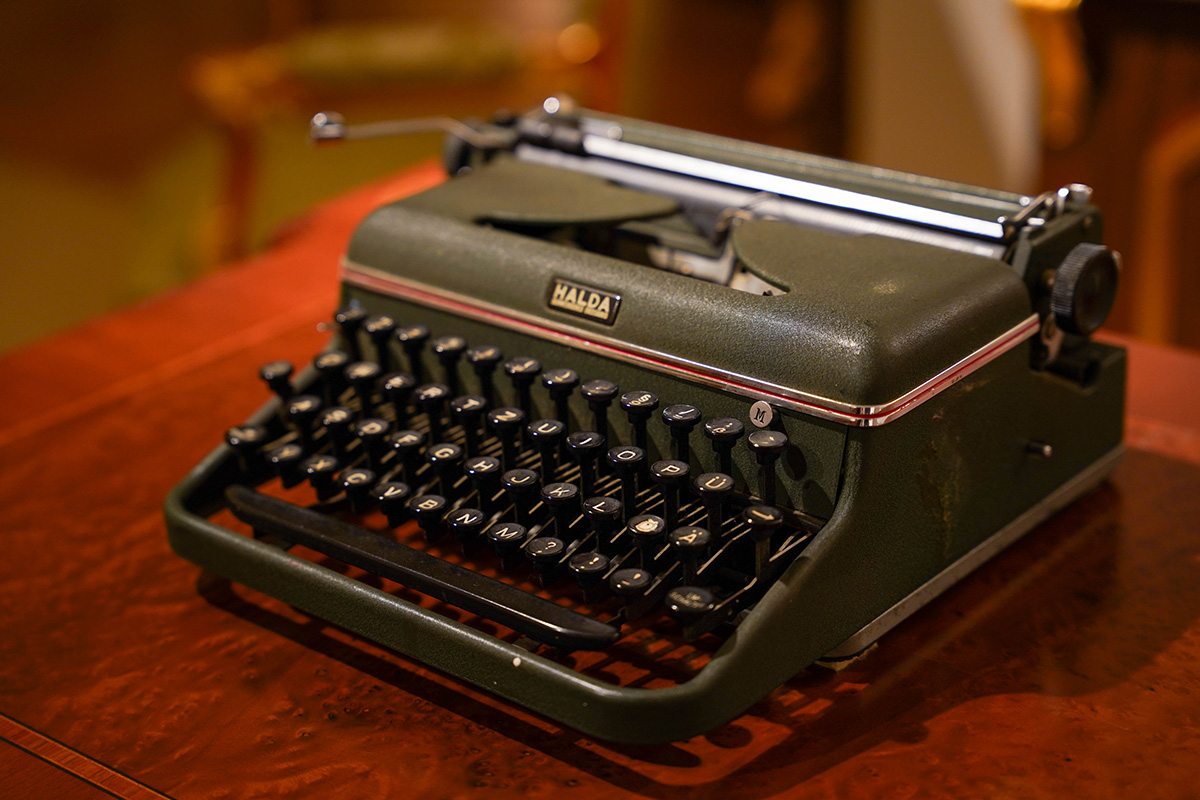 Dormitor cu design nautic și accente maritime